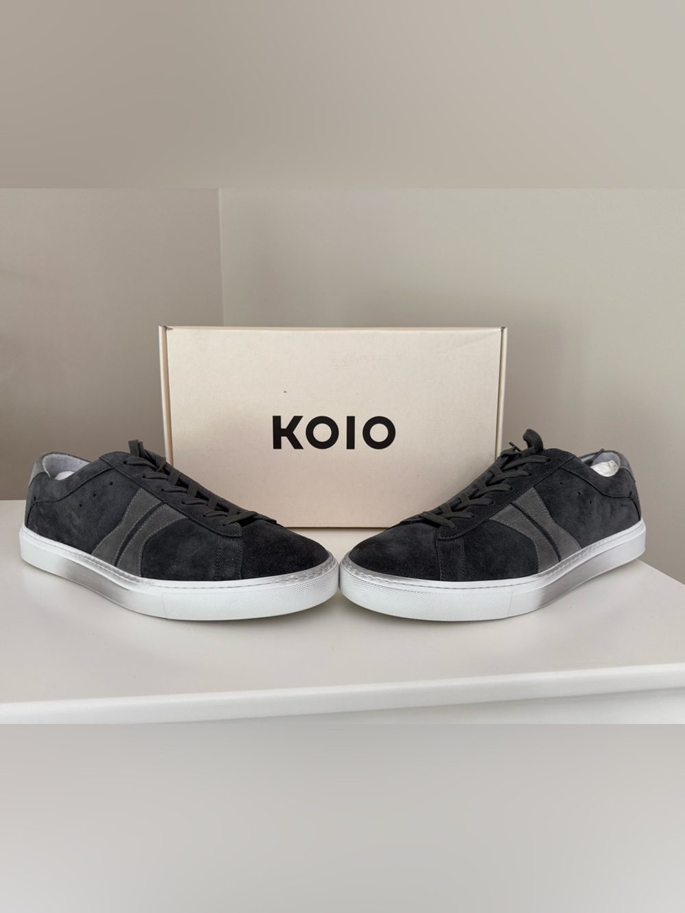 KOIO Men's Charcoal Suede Low-Top Sneakers with White Soles